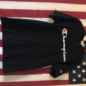 (embroidered sleeve) Champion full logo T-shirt